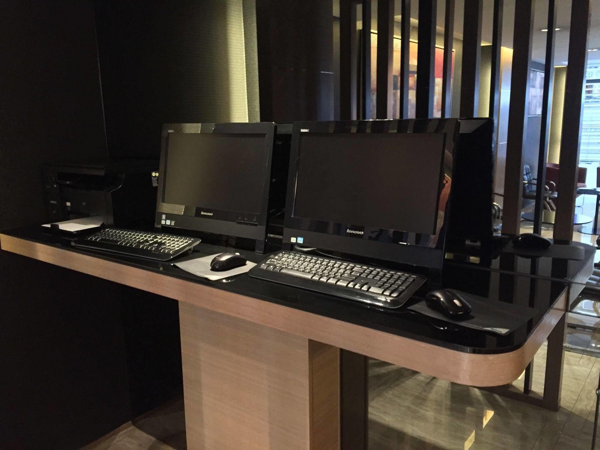Metacity Mk 名廸旺角 Hong Kong Dış mekan fotoğraf